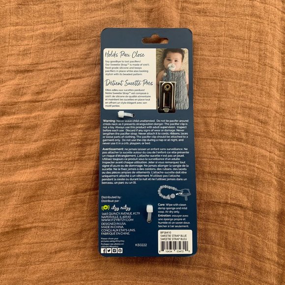 NWT Itzy Ritzy Sweetie Strap Silicone Pacifier Clip - Picture 2 of 2